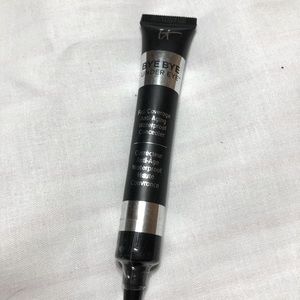 It cosmetics bye bye under eye concealer